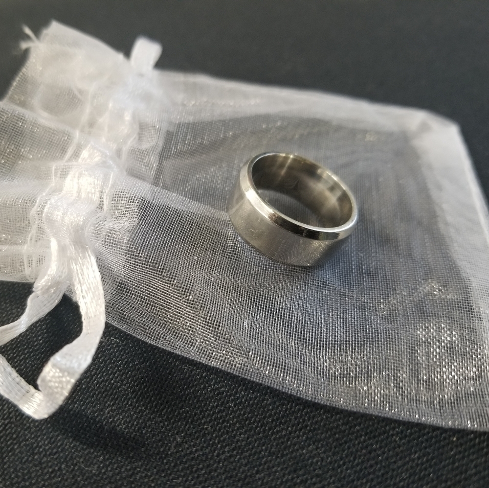 8mm Fashion Stainless Steel band rings